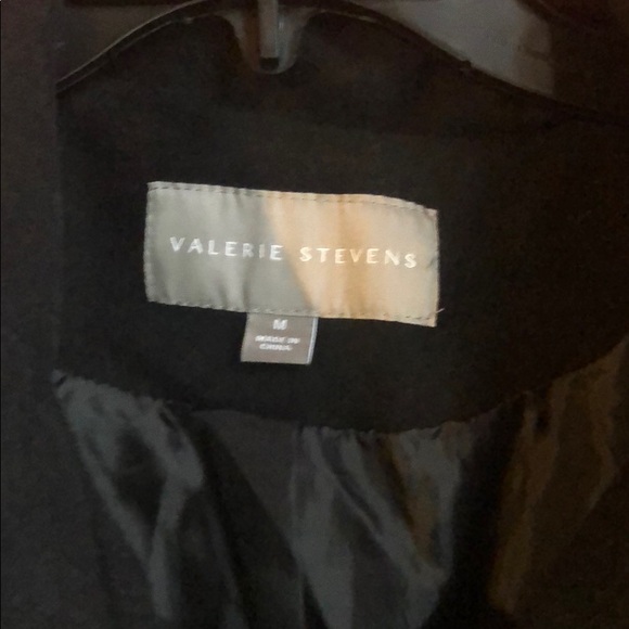 Black coat - Picture 3 of 7